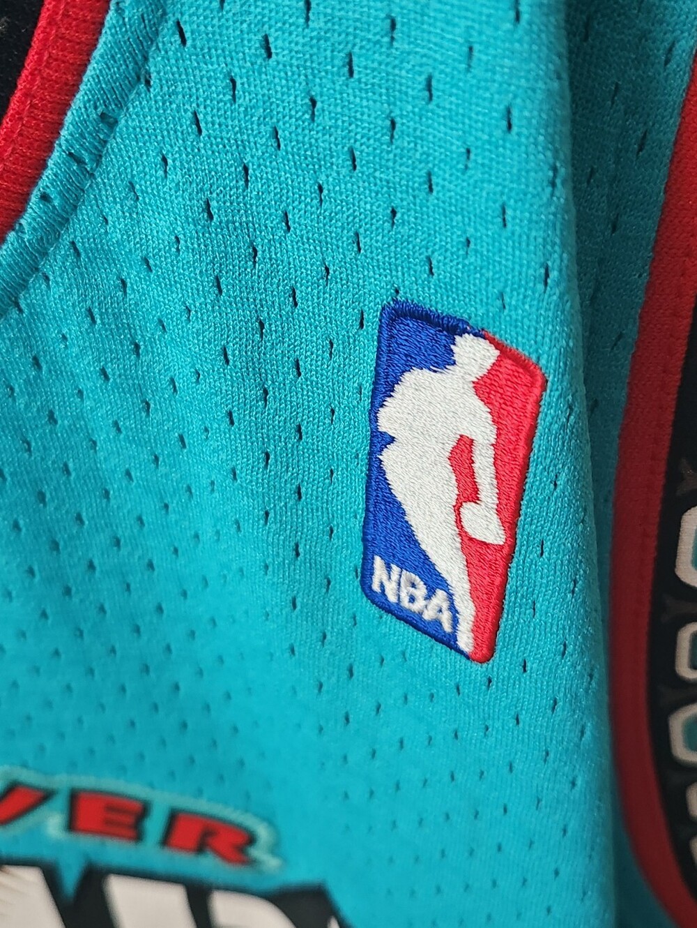 Adidas Mike Bibby Vancouver Grizzlies #10 Basketball Jersey (L) 🇨🇦 - Picture 9 of 15